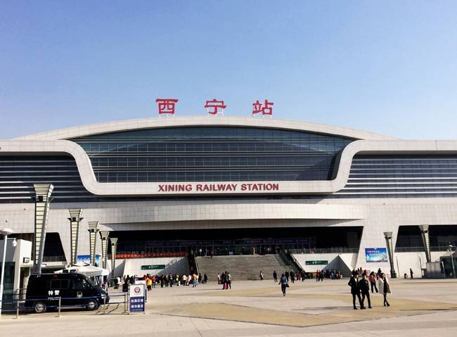 凤台西宁高铁站